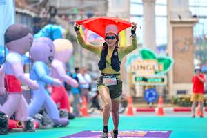 BIB: 5009
                            <button type="button" onclick="openModal(24882861)" class="btn btn-primary btn-sm float-right btn-popup" data-toggle="modal" data-target=".modal-high-quality">
                        <i class="fas fa-shopping-cart"></i> Add to Cart
                    </button>
                                            <button type="button" onclick="isThisMe(24882861, true)" class="btn btn-success btn-sm float-right btn-popup btn-isme hidden" data-toggle="tooltip" data-placement="bottom" title="นี่คือรูปของคุณใช่ไหม คลิกที่นี่เพื่อเอาเข้าอัลบั้ม">
                        <i class="fas fa-plus"></i> Add to album
                    </button>
                    <button type="button" onclick="isThisMe(24882861, false)" class="btn btn-warning btn-sm float-right btn-popup btn-isnotme hidden">
                        <i class="fas fa-ban"></i> Remove from album
                    </button>